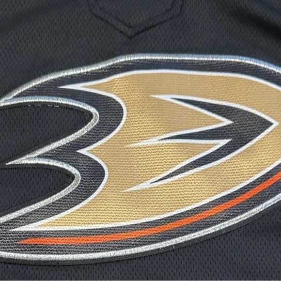 Fanatics Black and Orange Anaheim Ducks Jersey - Picture 2 of 5